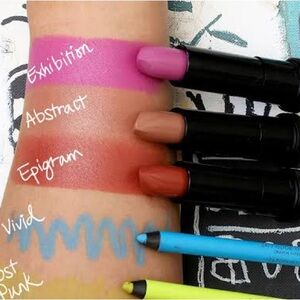 RARE Urban Decay Limited Edition Lipsticks DUO (2)